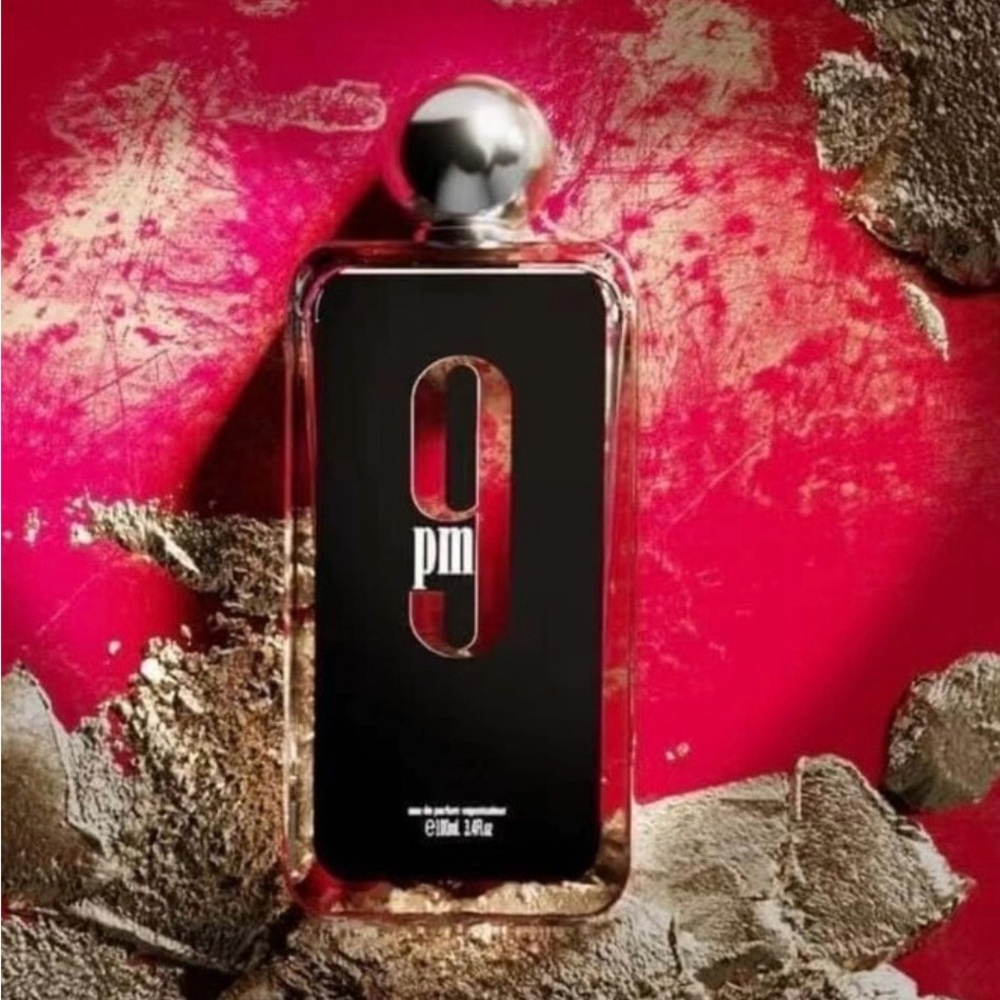 9 PM Eau de Parfum - Black and Silver